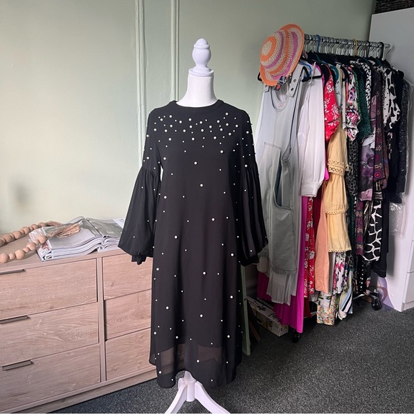 BYRD Modest Black & Ombre Embroidered White Pearl Chiffon Midi Knee-Length Dress - Picture 4 of 16